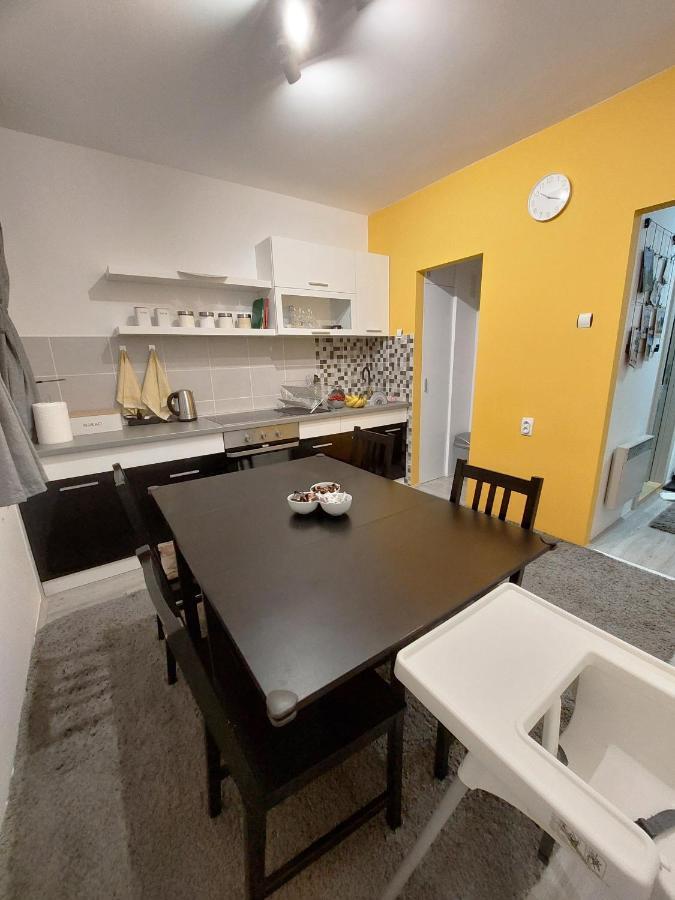 Apartman Pletisanak 고르니 밀라노바츠 외부 사진