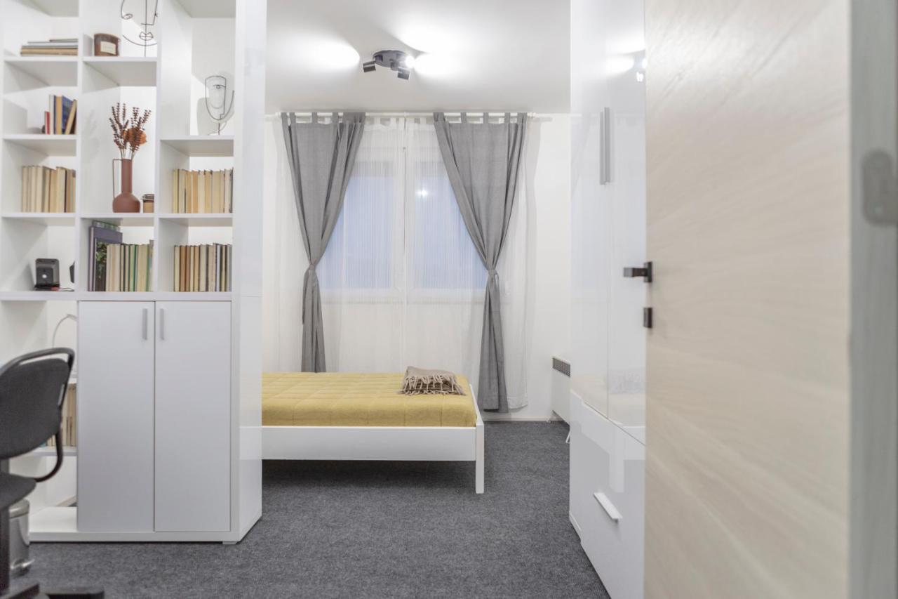 Apartman Pletisanak 고르니 밀라노바츠 외부 사진